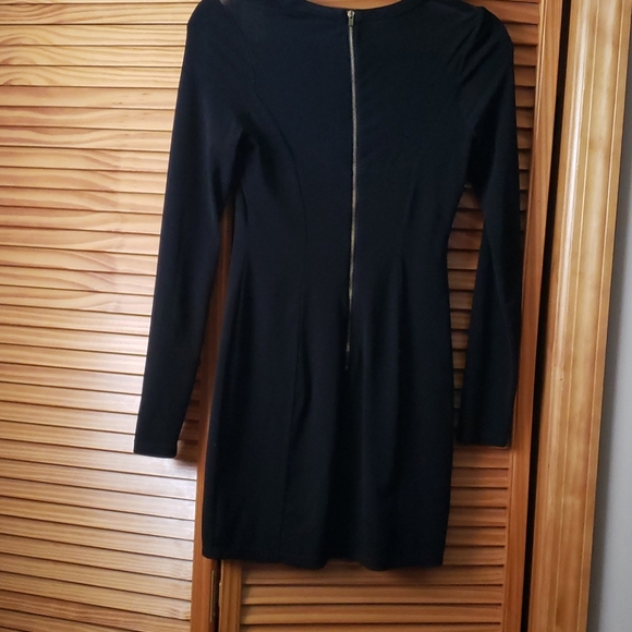 Dress - Picture 4 of 5